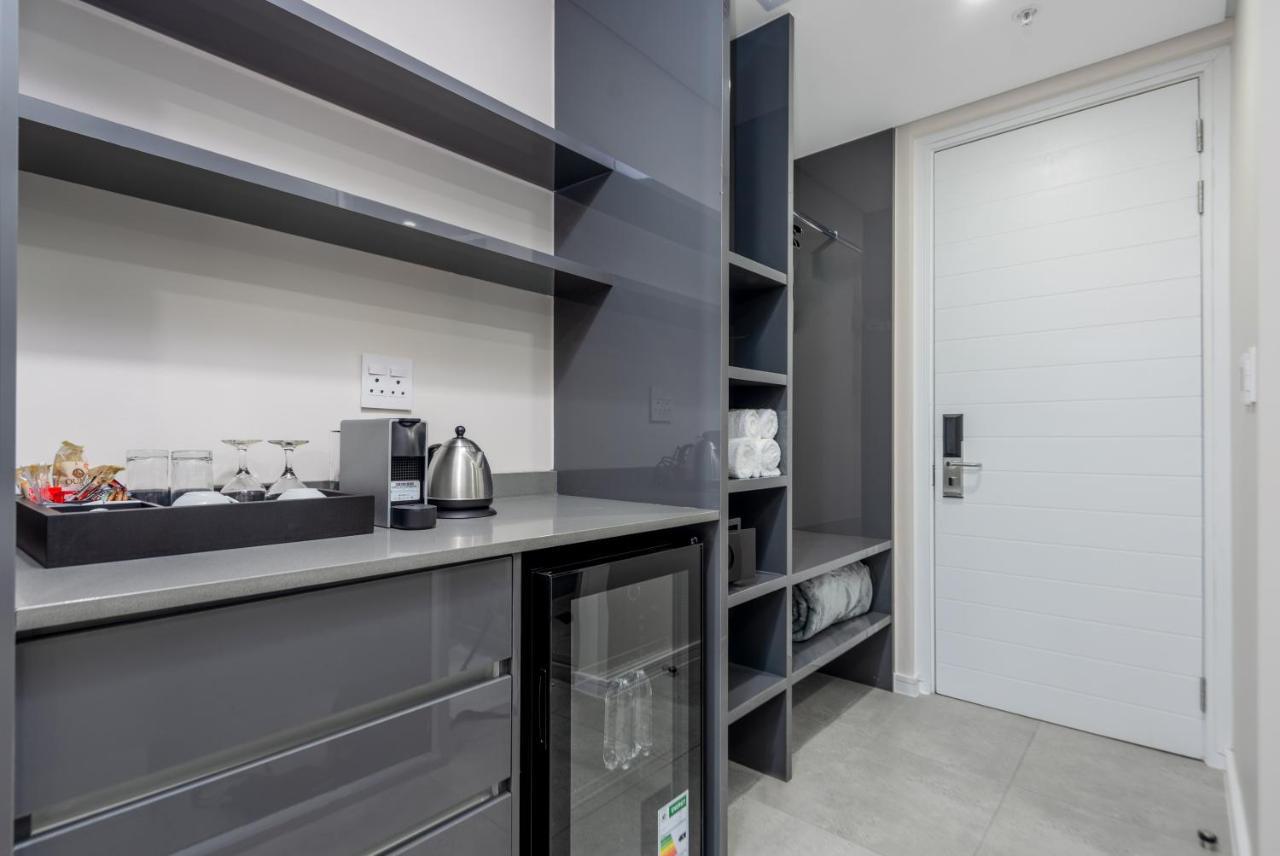 Reserved Suites Illovo Johannesburg Dış mekan fotoğraf
