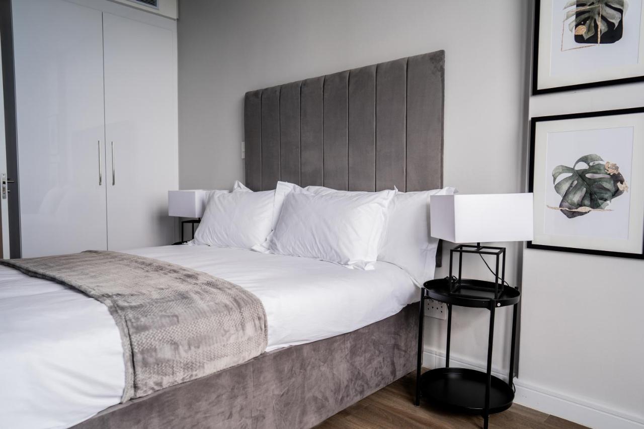 Reserved Suites Illovo Johannesburg Dış mekan fotoğraf