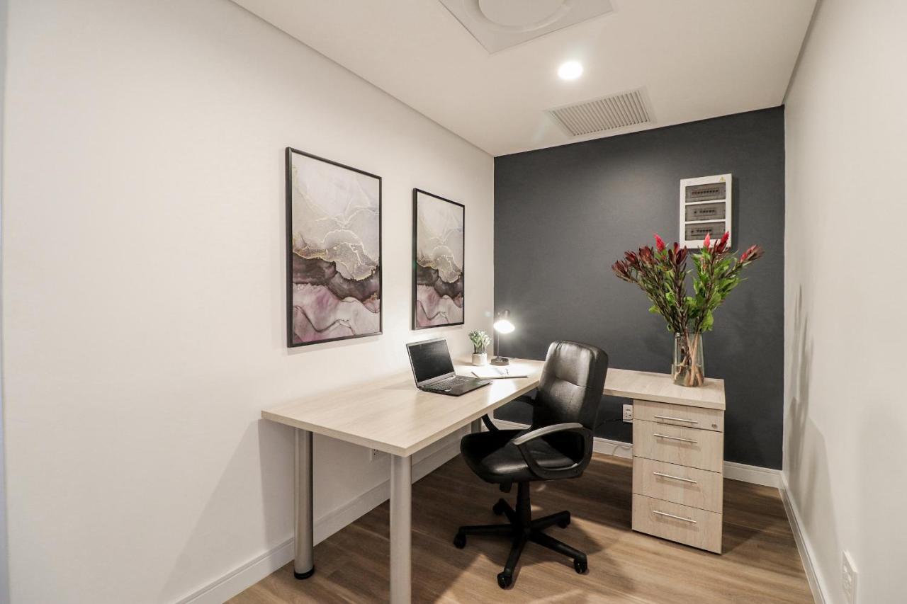 Reserved Suites Illovo Johannesburg Dış mekan fotoğraf