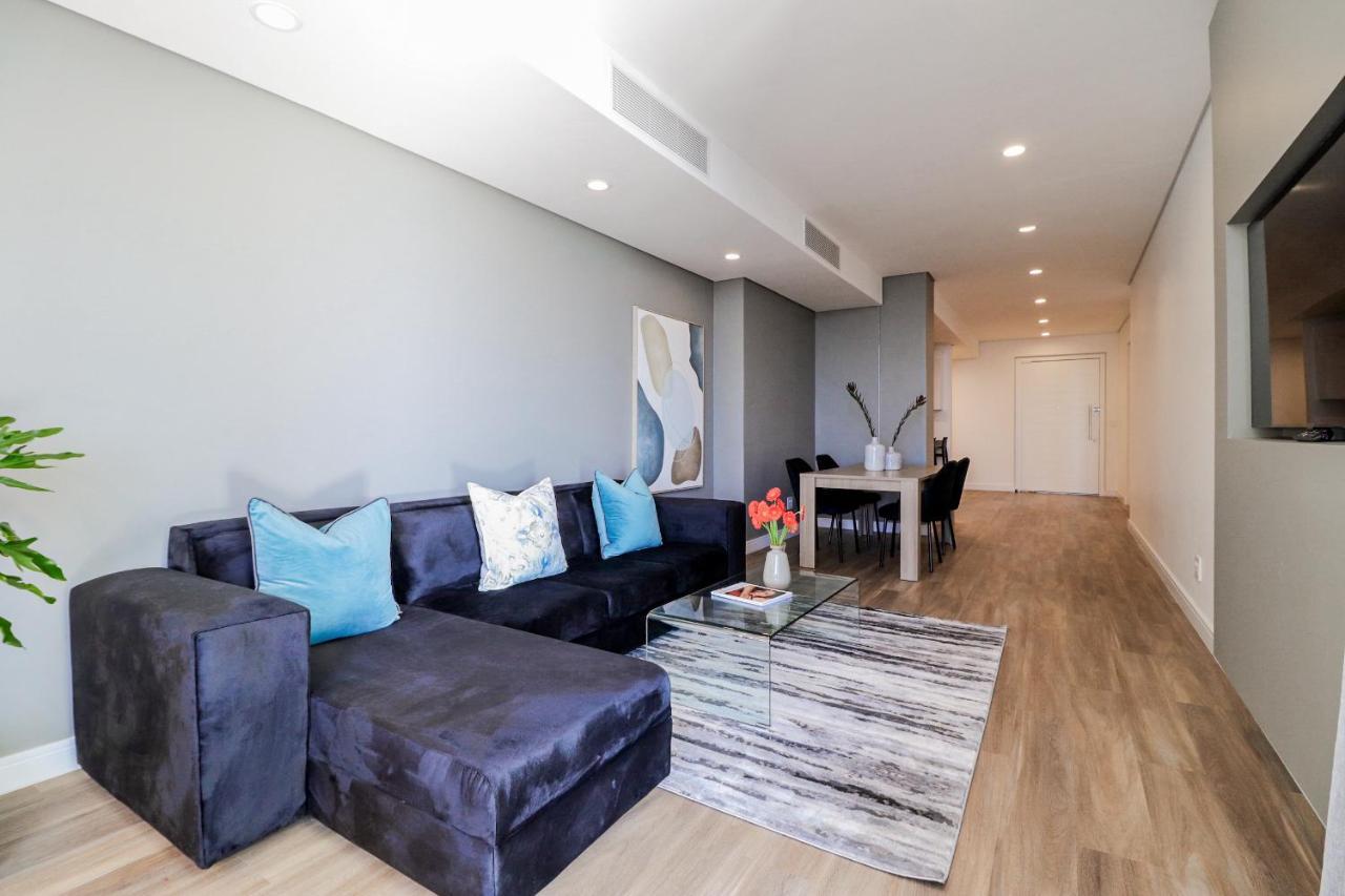 Reserved Suites Illovo Johannesburg Dış mekan fotoğraf