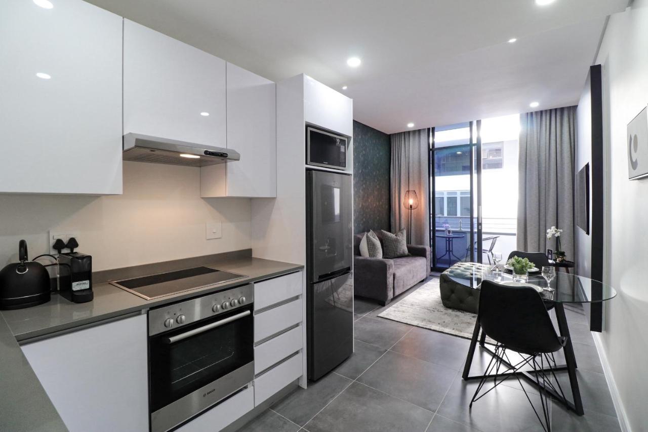 Reserved Suites Illovo Johannesburg Dış mekan fotoğraf