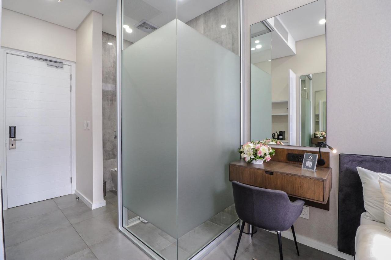 Reserved Suites Illovo Johannesburg Dış mekan fotoğraf