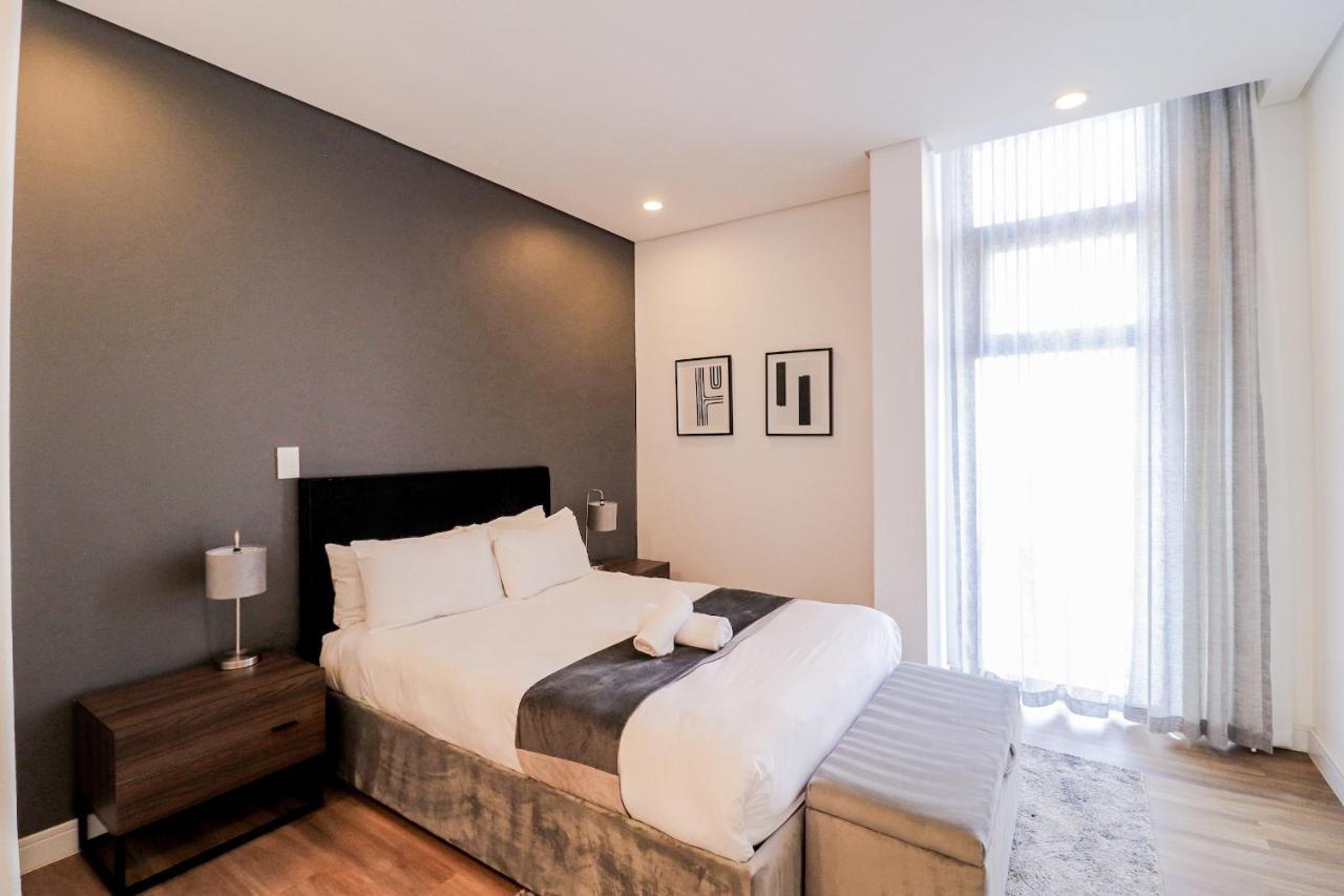 Reserved Suites Illovo Johannesburg Dış mekan fotoğraf
